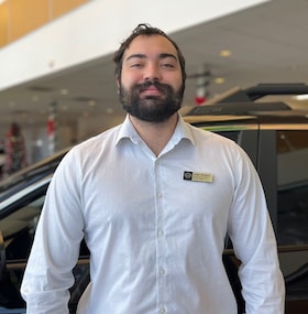 Staff member HUGH TOMKINS from ID_93c02fbb88e7