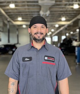 Staff member ALEX SUAREZ from ID_32477b1f1d8c