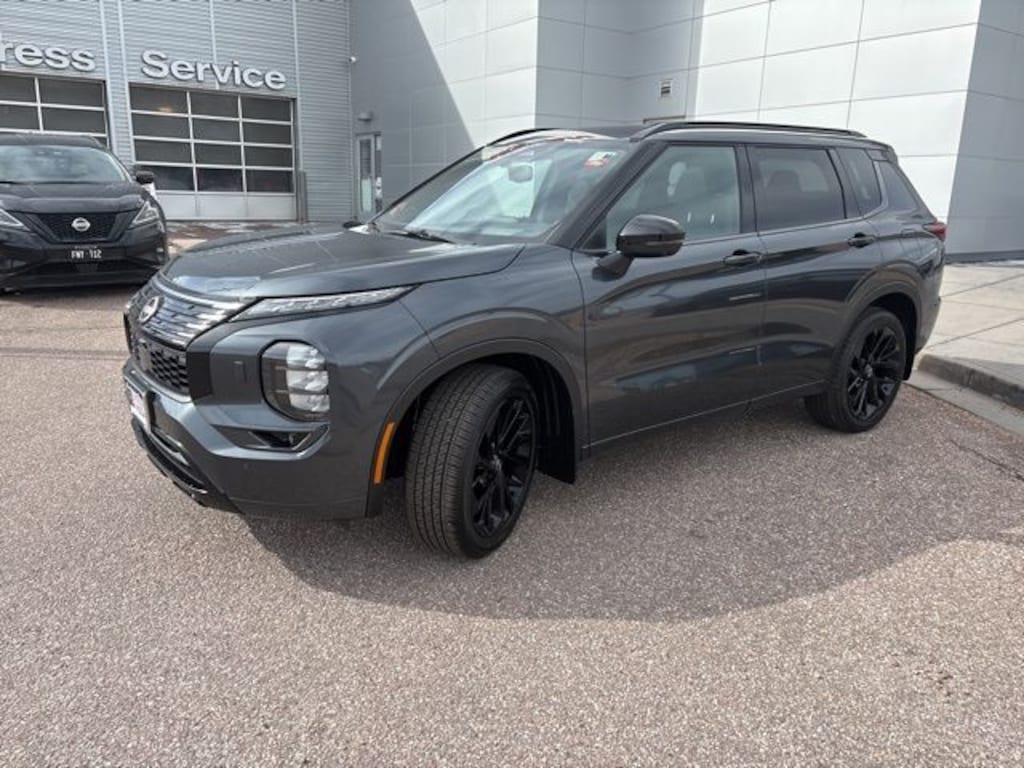 New 2026 Nissan Rogue Plug-In Hybrid Platinum SUV