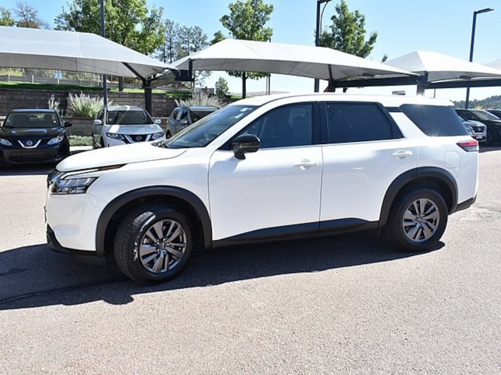 Used 2023 Nissan Pathfinder S SUV