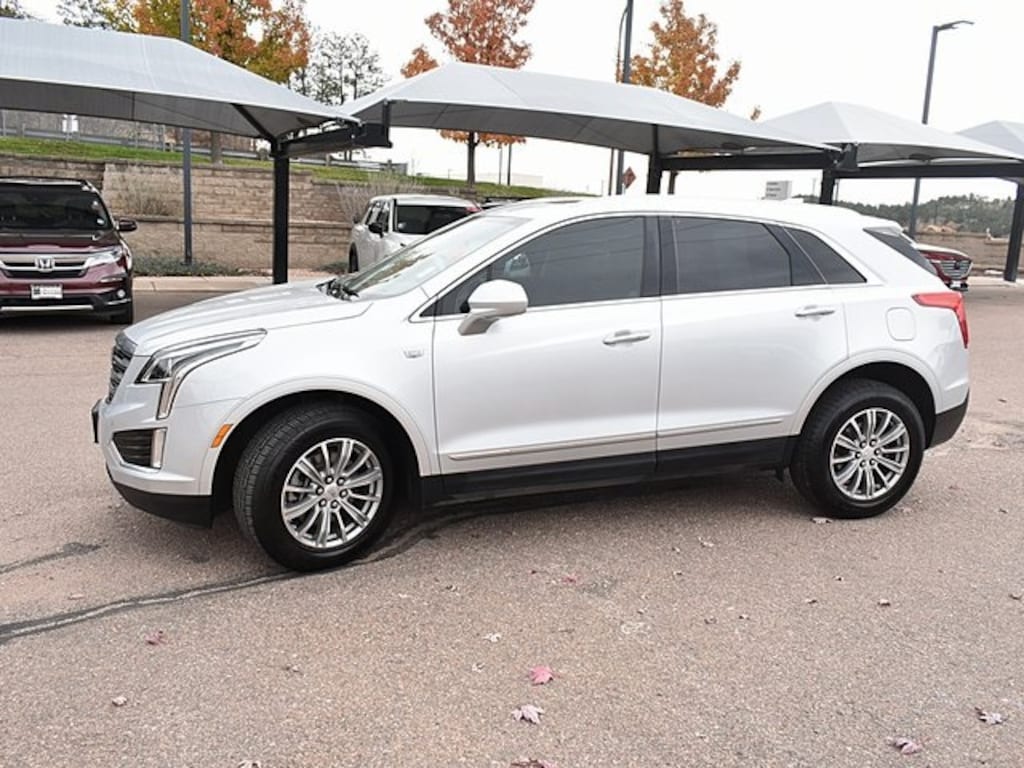Used 2017 CADILLAC XT5 Luxury SUV