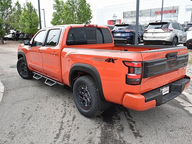 2025 Nissan Frontier PRO-4X photo 3