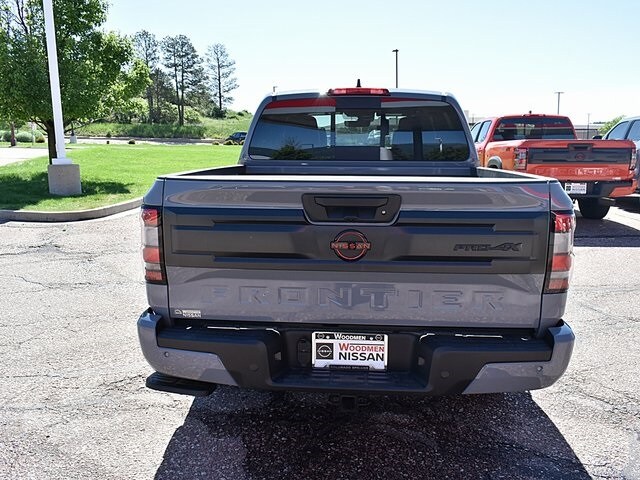 2025 Nissan Frontier PRO-4X photo 4