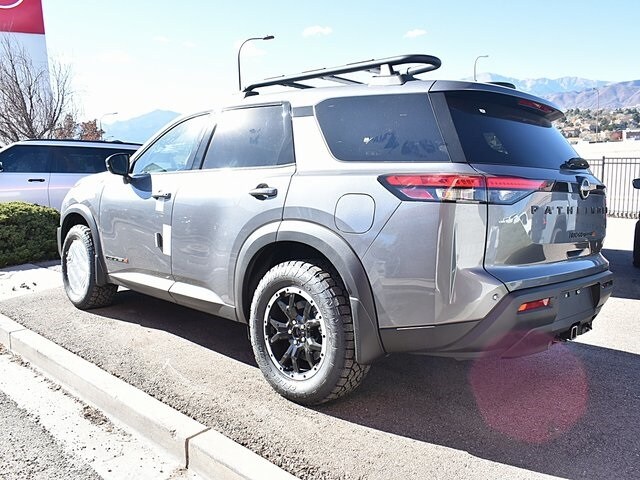 2025 Nissan Pathfinder Rock Creek photo 3