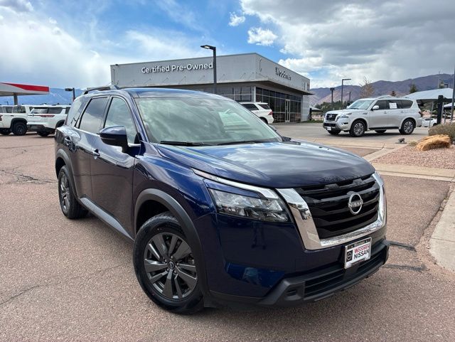 2024 Nissan Pathfinder SV 2WD's photo