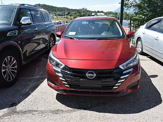 2025 Nissan Versa 1.6 SV photo 2