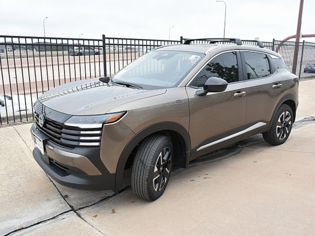 New 2026 Nissan Kicks SV SUV