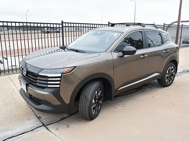 2026 Nissan Kicks SV photo 3