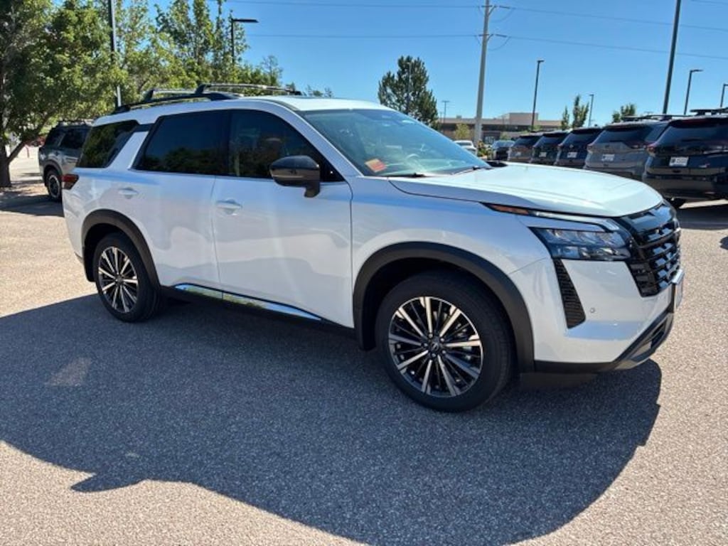 New 2026 Nissan Pathfinder Platinum SUV