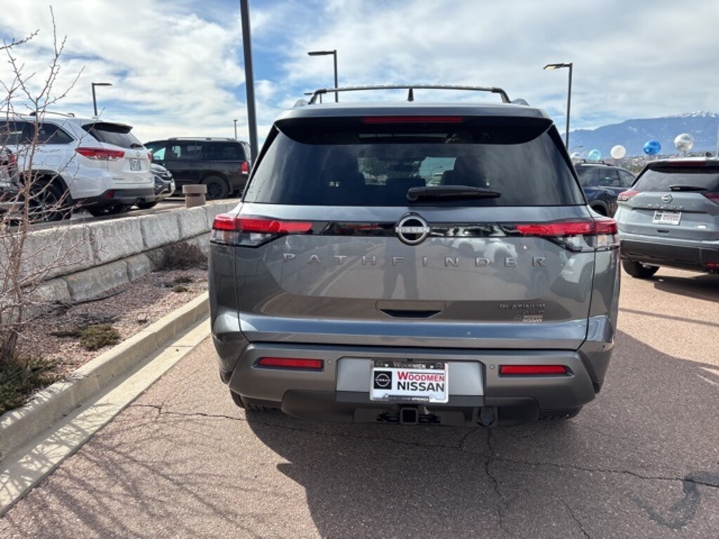 New 2026 Nissan Pathfinder Platinum SUV