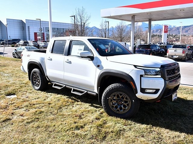 2026 Nissan Frontier PRO-4X's photo