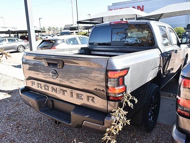 2026 Nissan Frontier SV photo 3