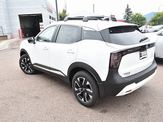 2026 Nissan Kicks SV photo 3