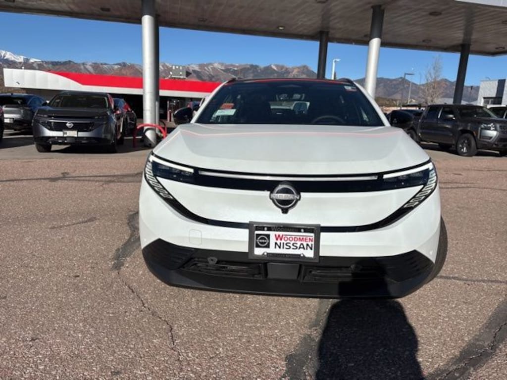 New 2026 Nissan LEAF PLATINUM+ SUV