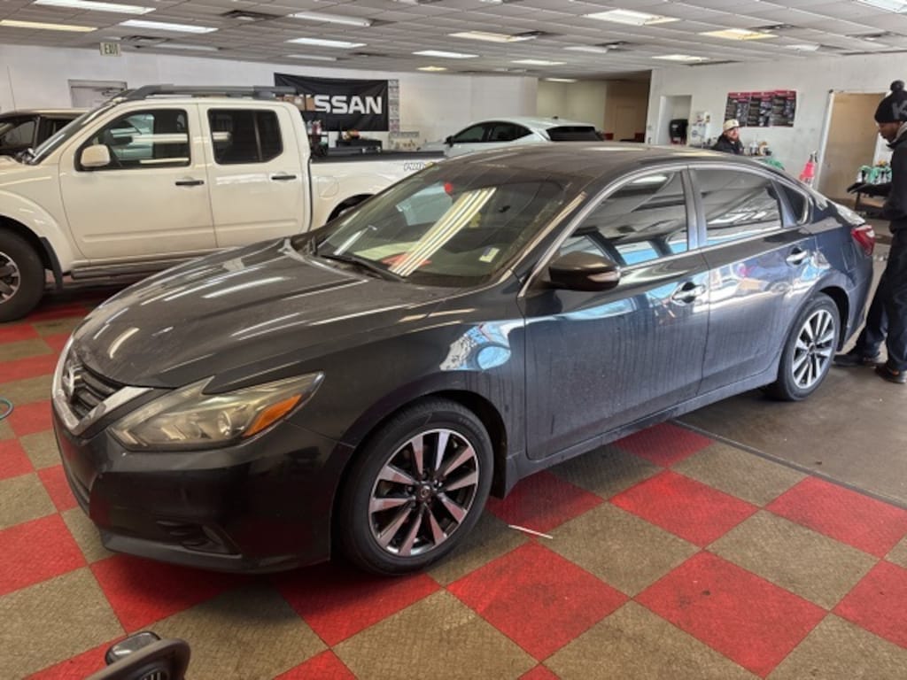 Used 2017 Nissan Altima 2.5 SL Sedan