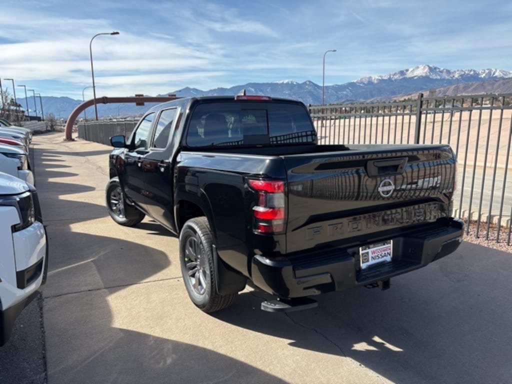New 2026 Nissan Frontier SV Truck Crew Cab
