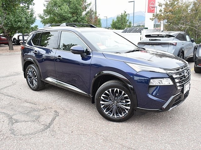 2026 Nissan Rogue Platinum's photo