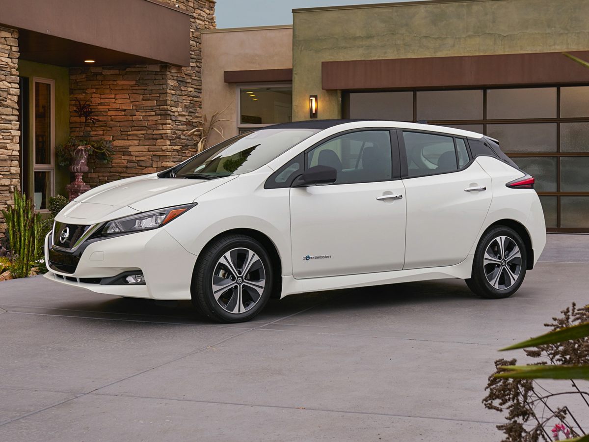 2018 Nissan Leaf SL's photo