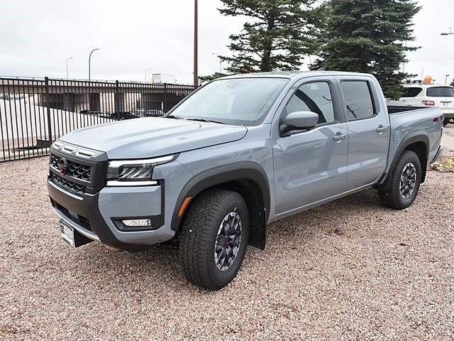 2026 Nissan Frontier PRO-4X photo 3