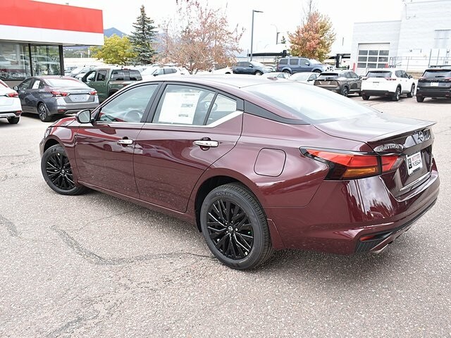 2025 Nissan Altima SV photo 4