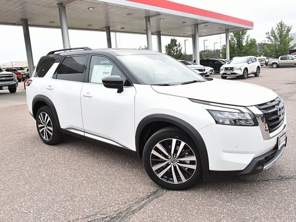 New 2025 Nissan Pathfinder Platinum SUV