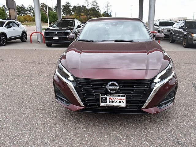 2025 Nissan Altima SV photo 2