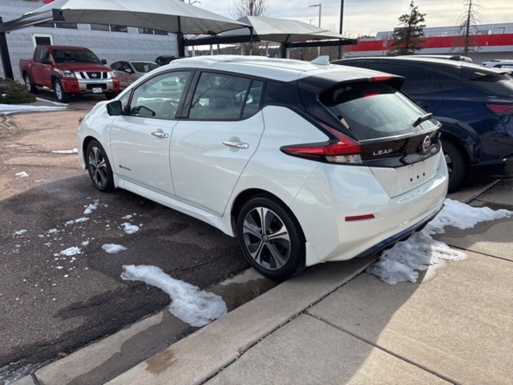 Used 2018 Nissan LEAF SL Hatchback