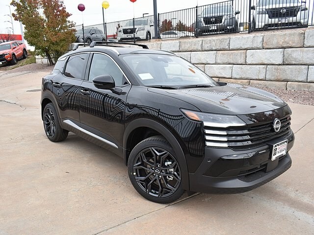 2026 Nissan KICKS SR AWD's photo