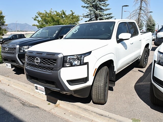2025 Nissan Frontier SV photo 2