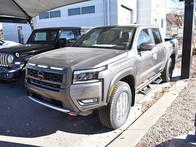 2026 Nissan Frontier PRO-4X photo 2