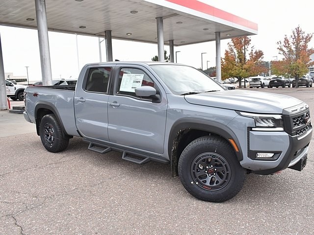 2026 Nissan Frontier PRO-4X's photo