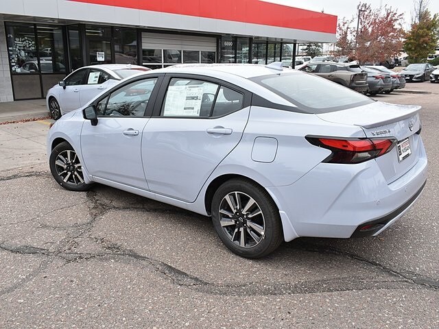 2025 Nissan Versa 1.6 SV photo 3