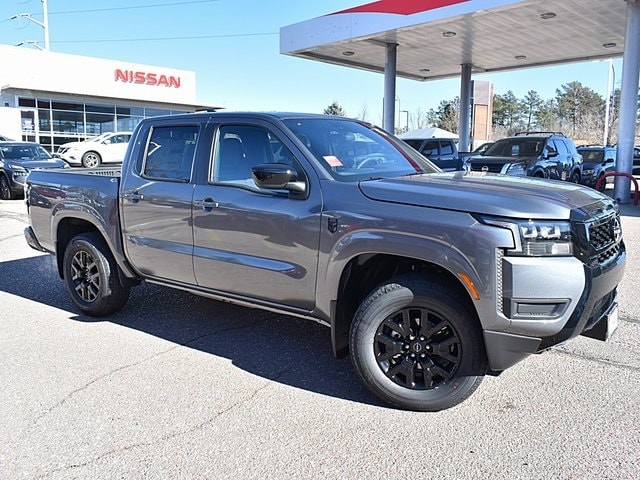 2026 Nissan Frontier SV's photo