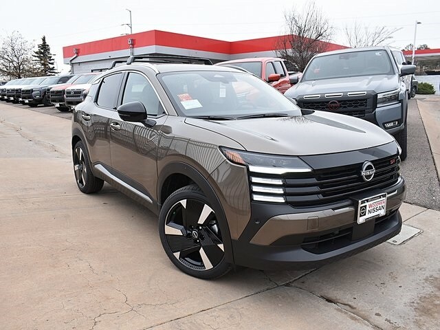 2026 Nissan KICKS SR AWD's photo