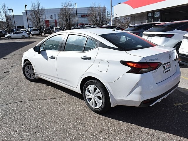 2025 Nissan Versa 1.6 S photo 3