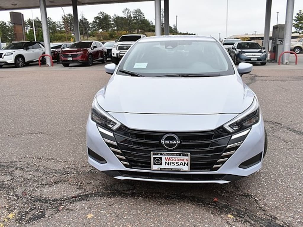 New 2025 Nissan Versa 1.6 SV Sedan