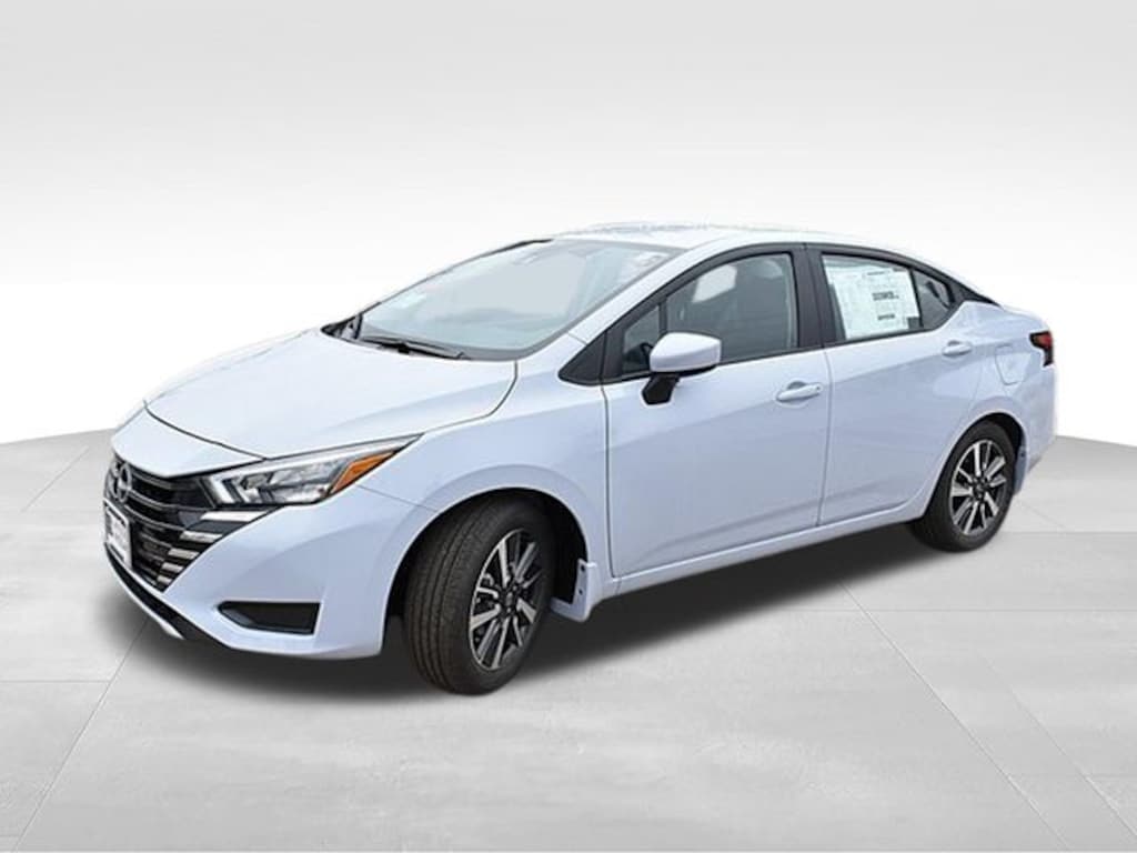 New 2025 Nissan Versa 1.6 SV Sedan