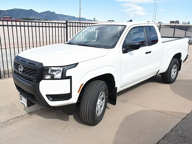 2025 Nissan Frontier S photo 3