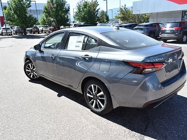 2025 Nissan Versa 1.6 SV photo 4