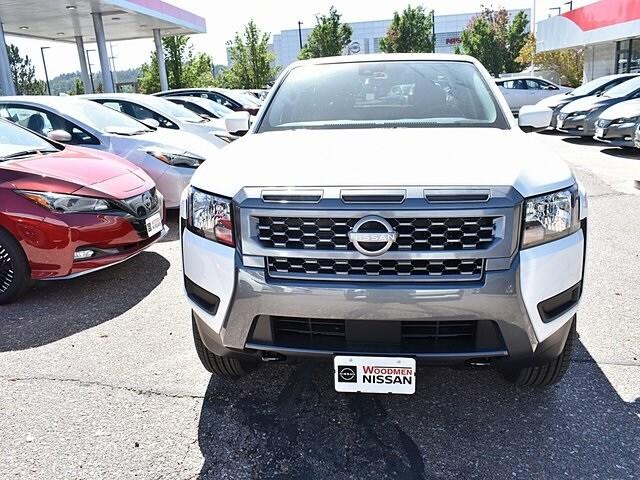 2025 Nissan Frontier SV photo 2