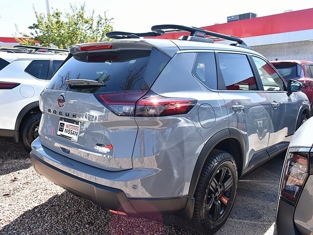 2026 Nissan Rogue SV photo 3