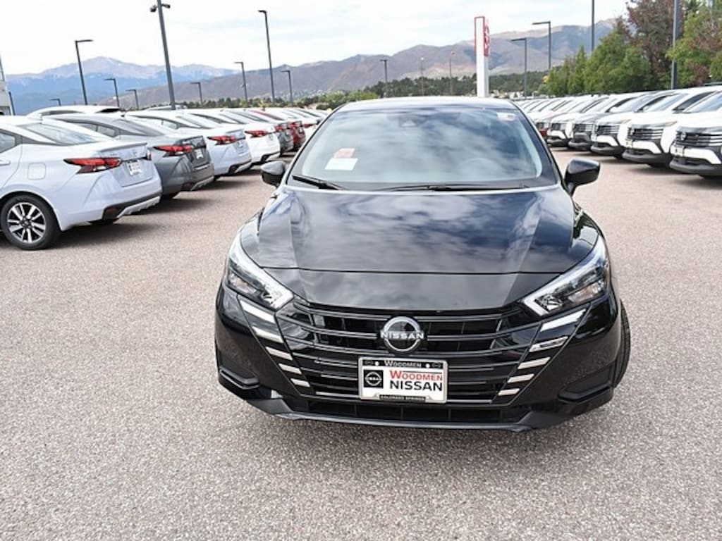 New 2025 Nissan Versa 1.6 SV Sedan