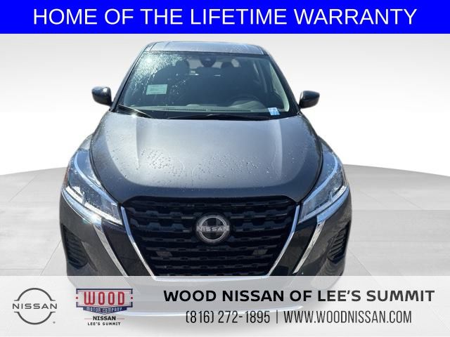 2025 Nissan Kicks Play S photo 2