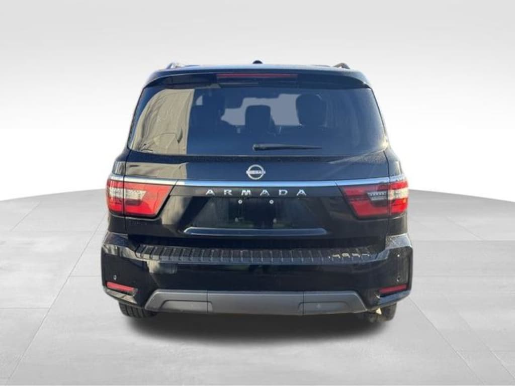 Used 2022 Nissan Armada SV SUV