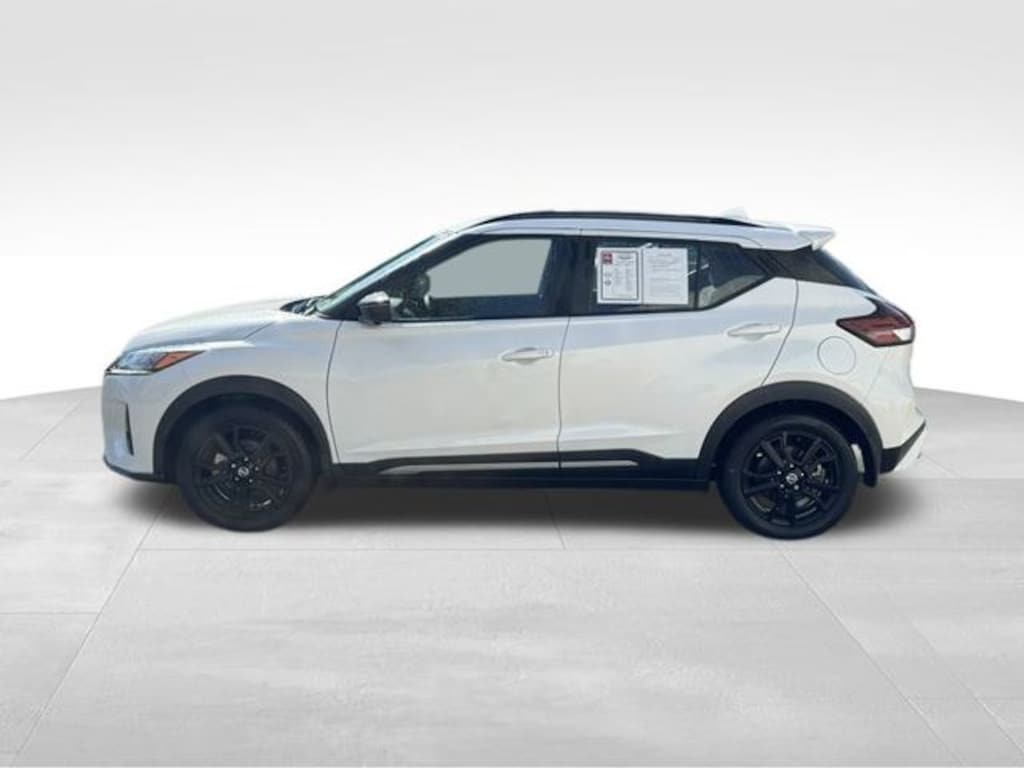 Used 2021 Nissan Kicks SR SUV