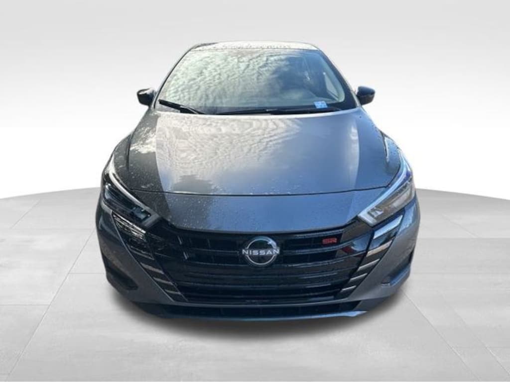 New 2025 Nissan Versa 1.6 SR Sedan