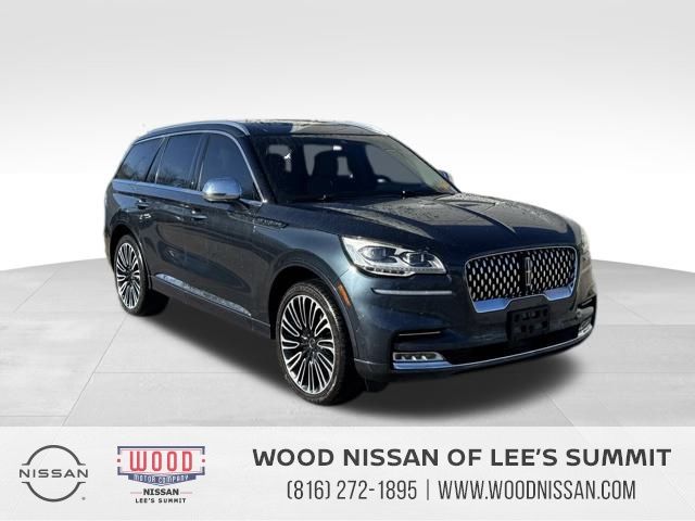 2020 Lincoln Aviator Black Label's photo