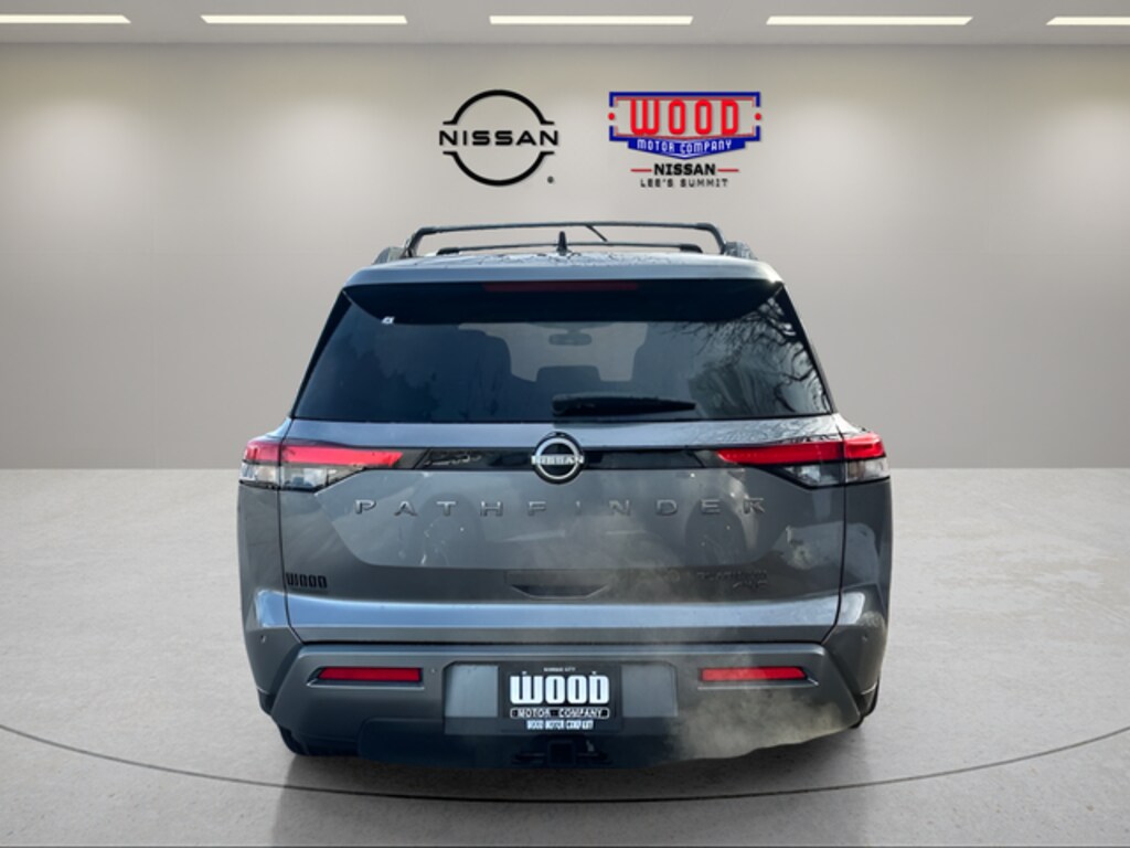 New 2026 Nissan Pathfinder Platinum SUV