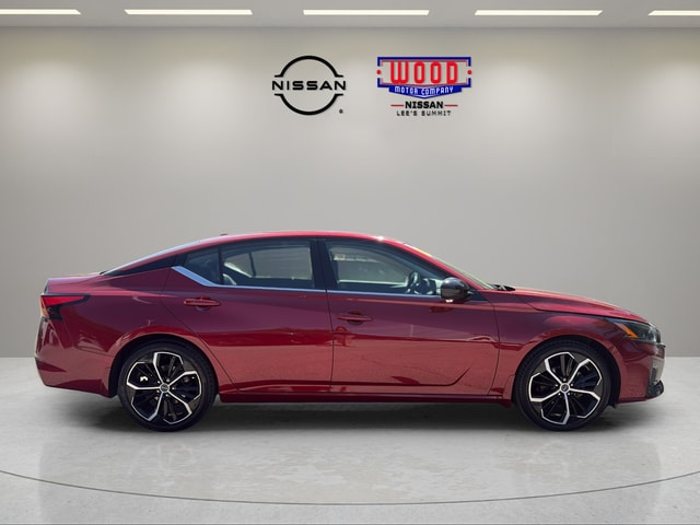 Used 2024 Nissan Altima SR with VIN 1N4BL4CV5RN321648 for sale in Kansas City