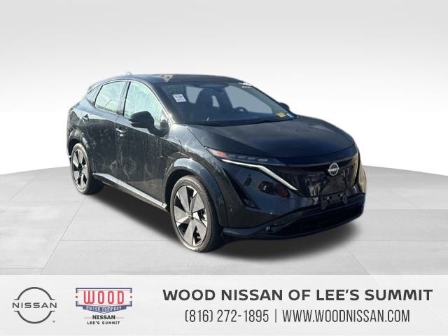 2024 Nissan ARIYA Platinum+'s photo